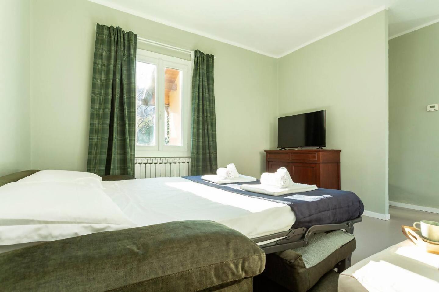 Villa Peroni Honeymoon Cottage Argegno Bagian luar foto