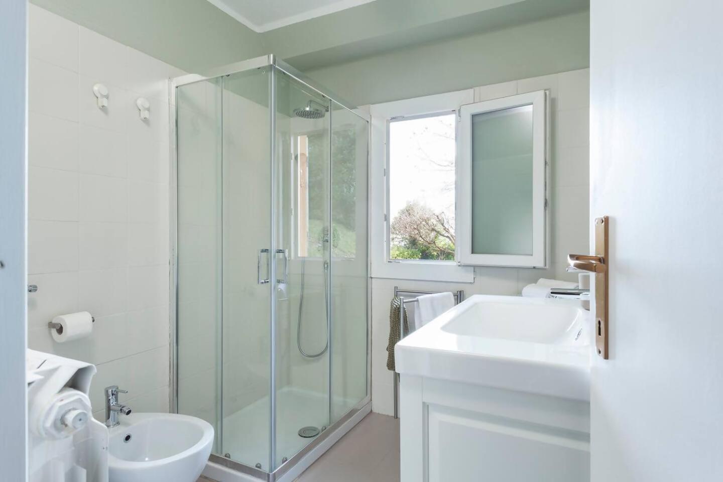 Villa Peroni Honeymoon Cottage Argegno Bagian luar foto