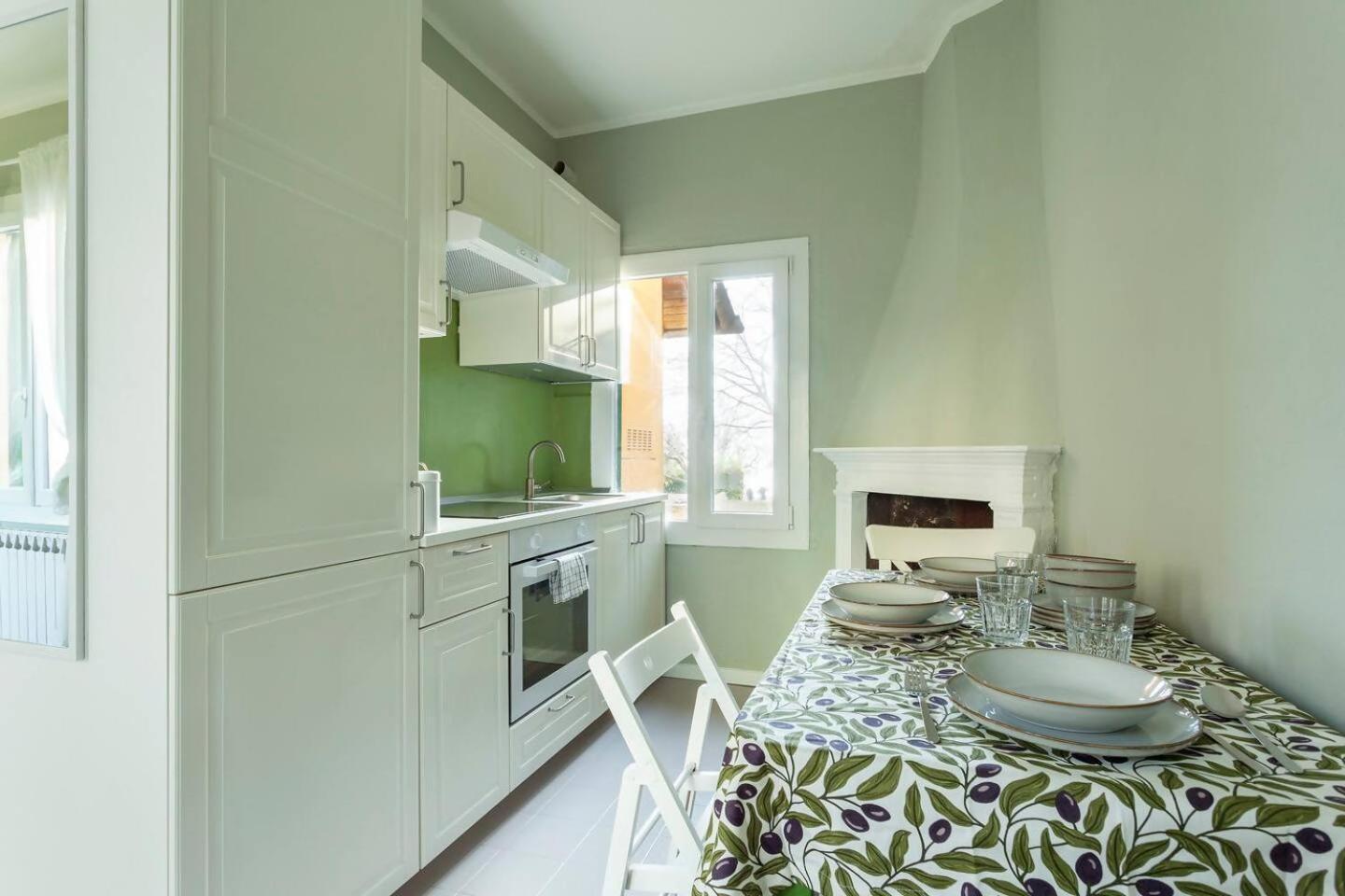 Villa Peroni Honeymoon Cottage Argegno Bagian luar foto